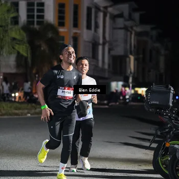 Runner Photo 7802236