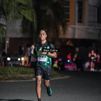 Runner Photo 7802240