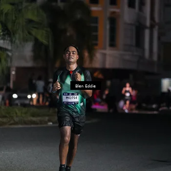Runner Photo 7802244