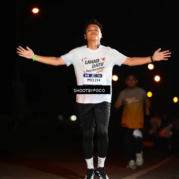 Runner Photo 7802269