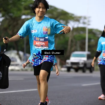 Runner Photo 7802272
