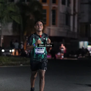 Runner Photo 7802281