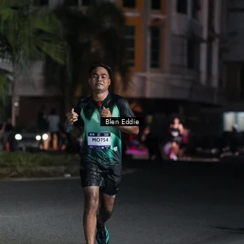 Runner Photo 7802300