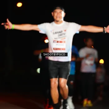 Runner Photo 7802328