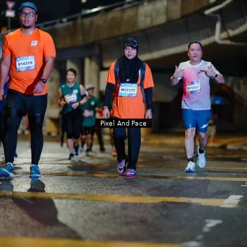 Runner Photo 7802333