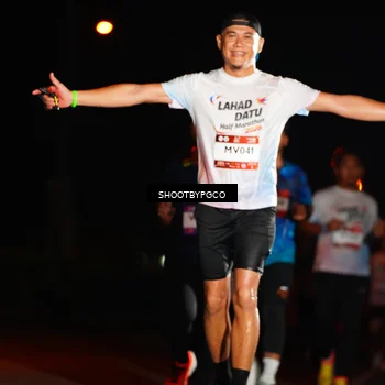 Runner Photo 7802336