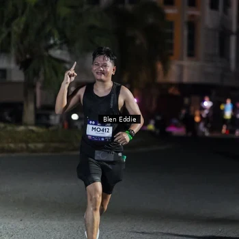 Runner Photo 7802341