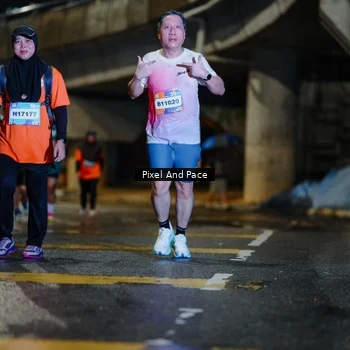 Runner Photo 7802351