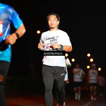 Runner Photo 7802352