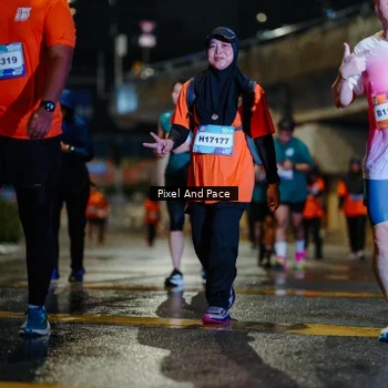 Runner Photo 7802370