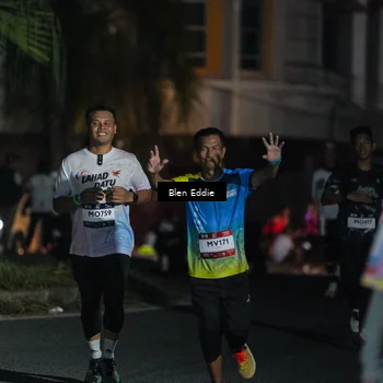 Runner Photo 7802387