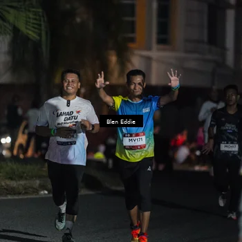Runner Photo 7802389