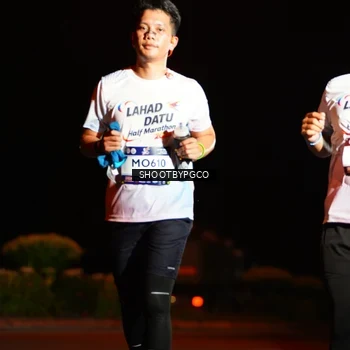 Runner Photo 7802392
