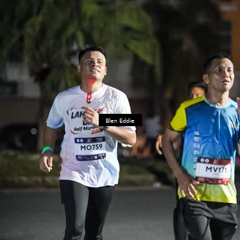 Runner Photo 7802418