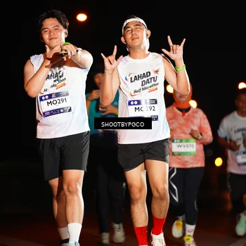 Runner Photo 7802440