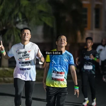 Runner Photo 7802447