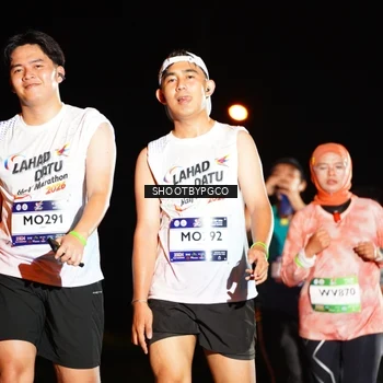 Runner Photo 7802452