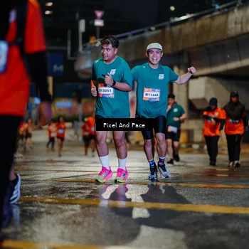 Runner Photo 7802458
