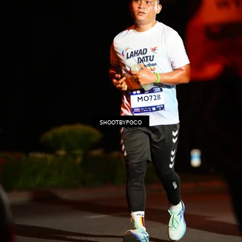 Runner Photo 7802464