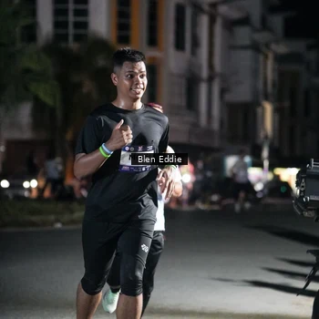 Runner Photo 7802465