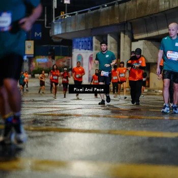 Runner Photo 7802466
