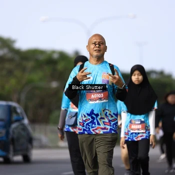 Runner Photo 7802472