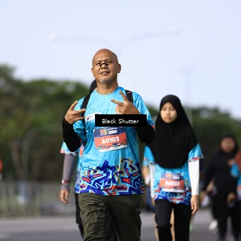 Runner Photo 7802473