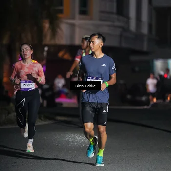 Runner Photo 7802476