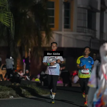 Runner Photo 7802491
