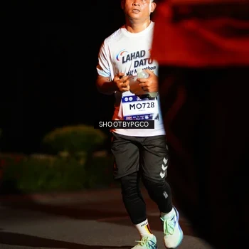 Runner Photo 7802497