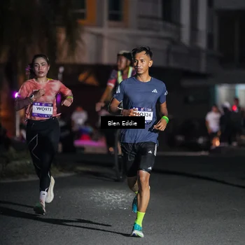 Runner Photo 7802502