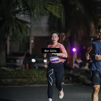 Runner Photo 7802509