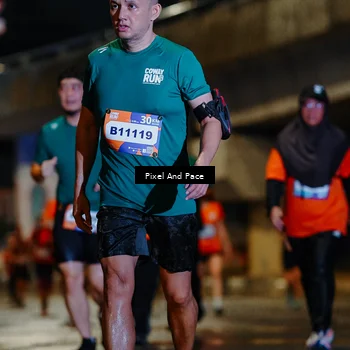 Runner Photo 7802528