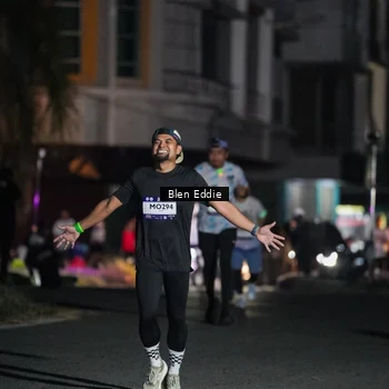 Runner Photo 7802583