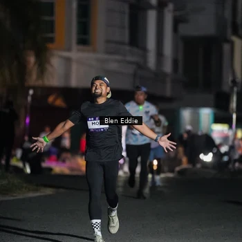 Runner Photo 7802589