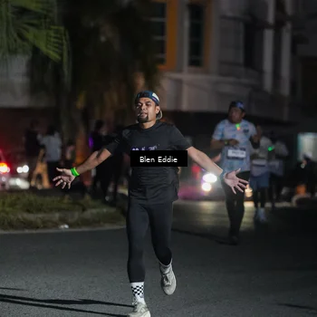 Runner Photo 7802604
