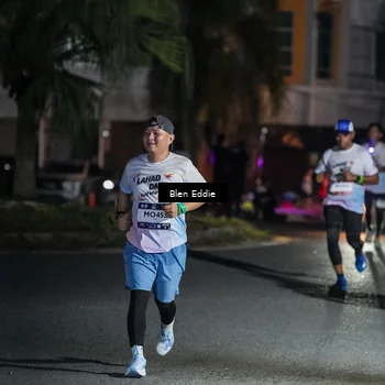 Runner Photo 7802669