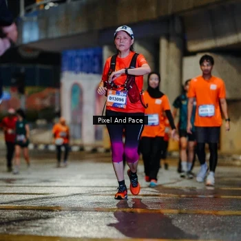 Runner Photo 7802671