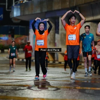 Runner Photo 7802677