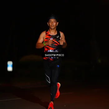 Runner Photo 7802681