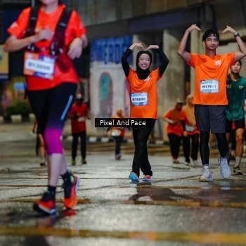 Runner Photo 7802687