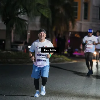 Runner Photo 7802707
