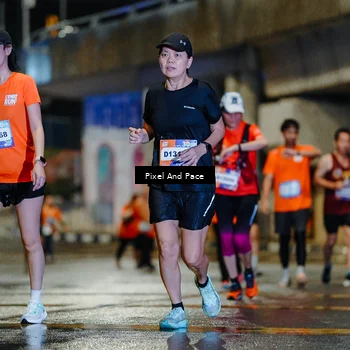 Runner Photo 7802708