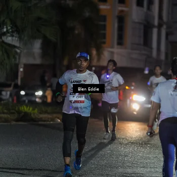 Runner Photo 7802720