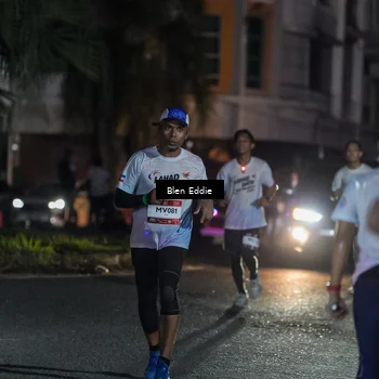 Runner Photo 7802725