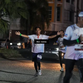 Runner Photo 7802734