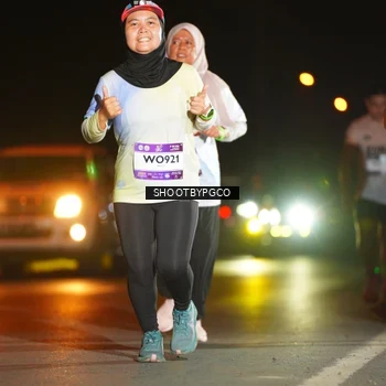 Runner Photo 7802747