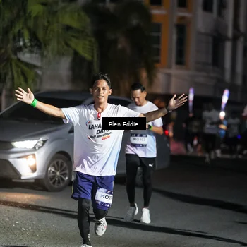 Runner Photo 7802756