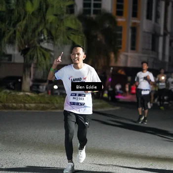 Runner Photo 7802770
