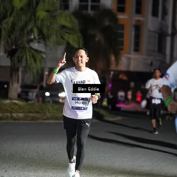 Runner Photo 7802775